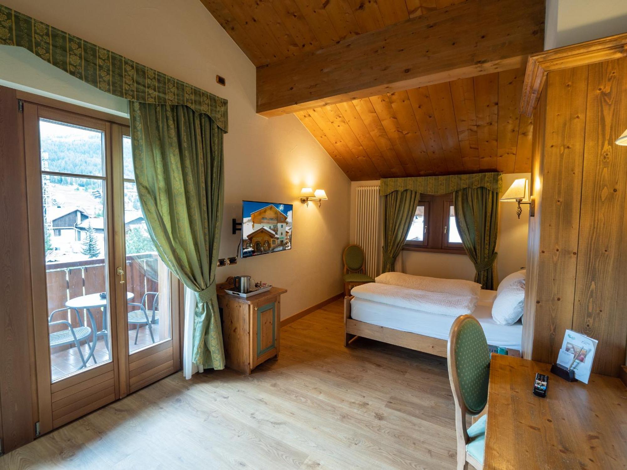 Hotel Cervo Livigno Exterior photo