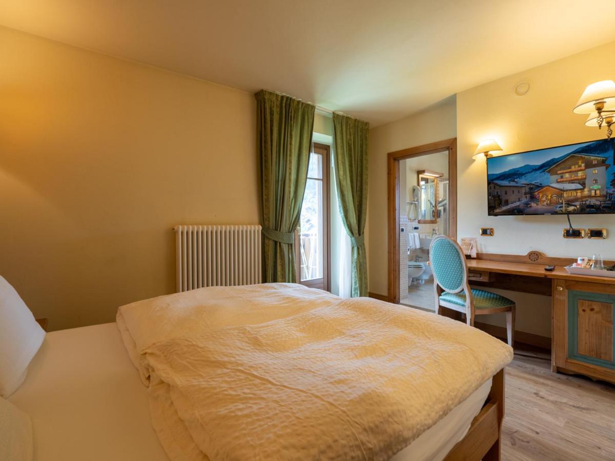 Hotel Cervo Livigno Exterior photo