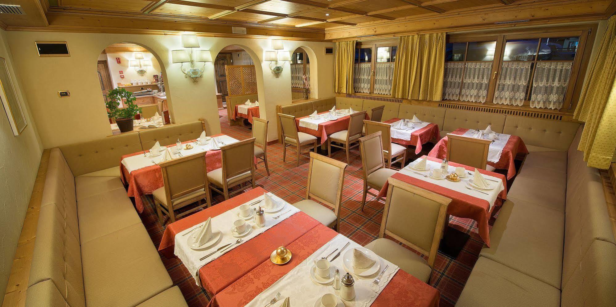 Hotel Cervo Livigno Exterior photo